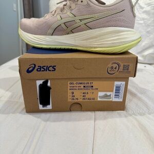 ASICS GEL-Cumulus 27 Women’s Running Shoes - Mineral Beige / Huddle Yellow